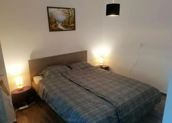 Zagreb 2 Botanical Garden Budget Apartment